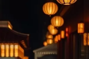 《白石桥上》剧照，一座石拱桥横跨浅滩的清晨